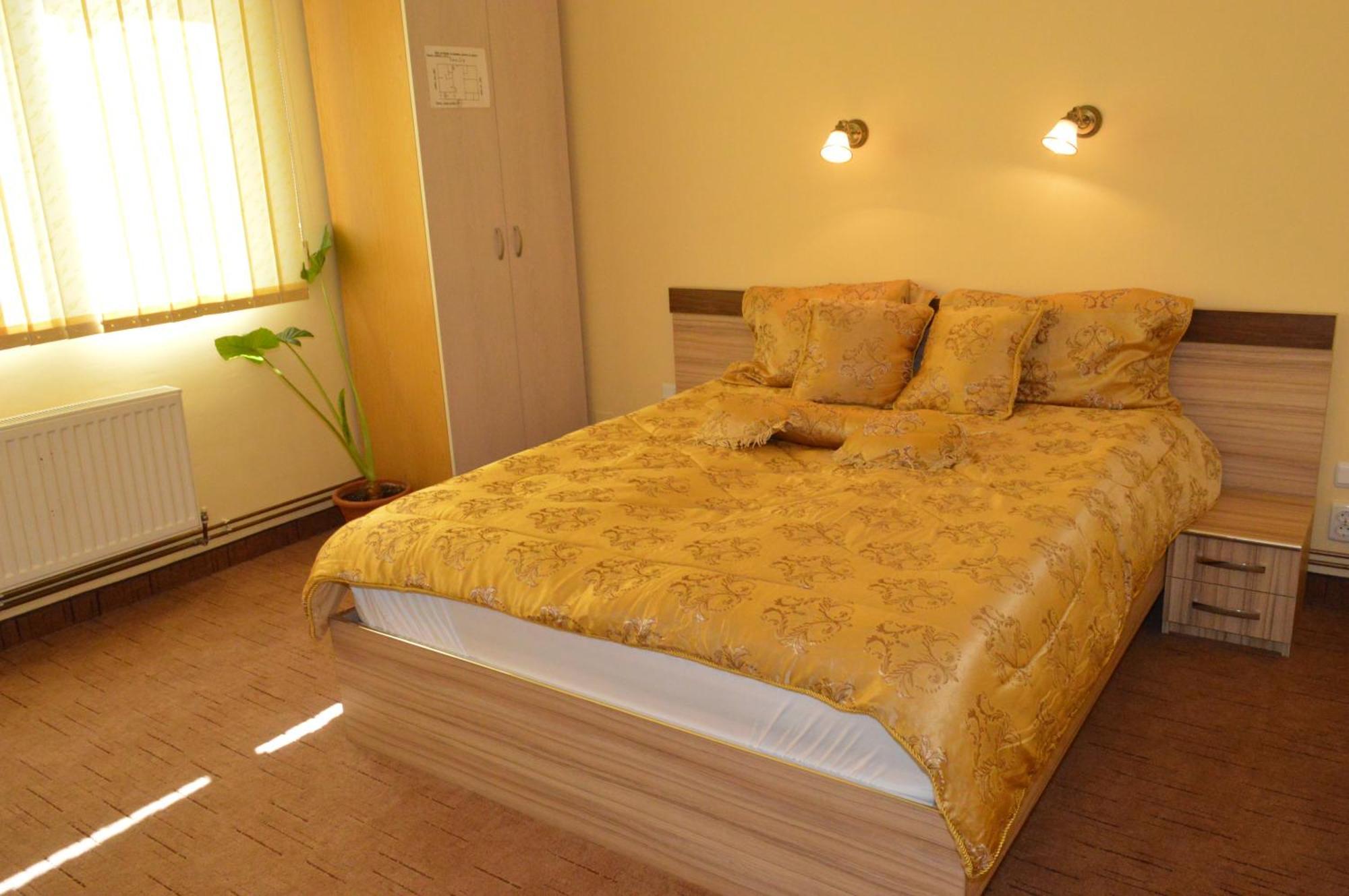 Pensiunea Beverly Hills Băile Felix Екстериор снимка