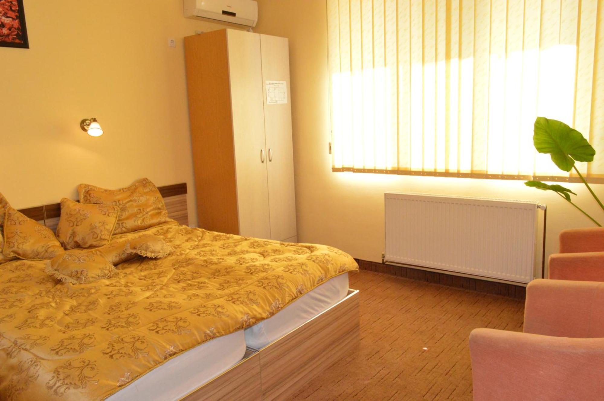 Pensiunea Beverly Hills Băile Felix Екстериор снимка